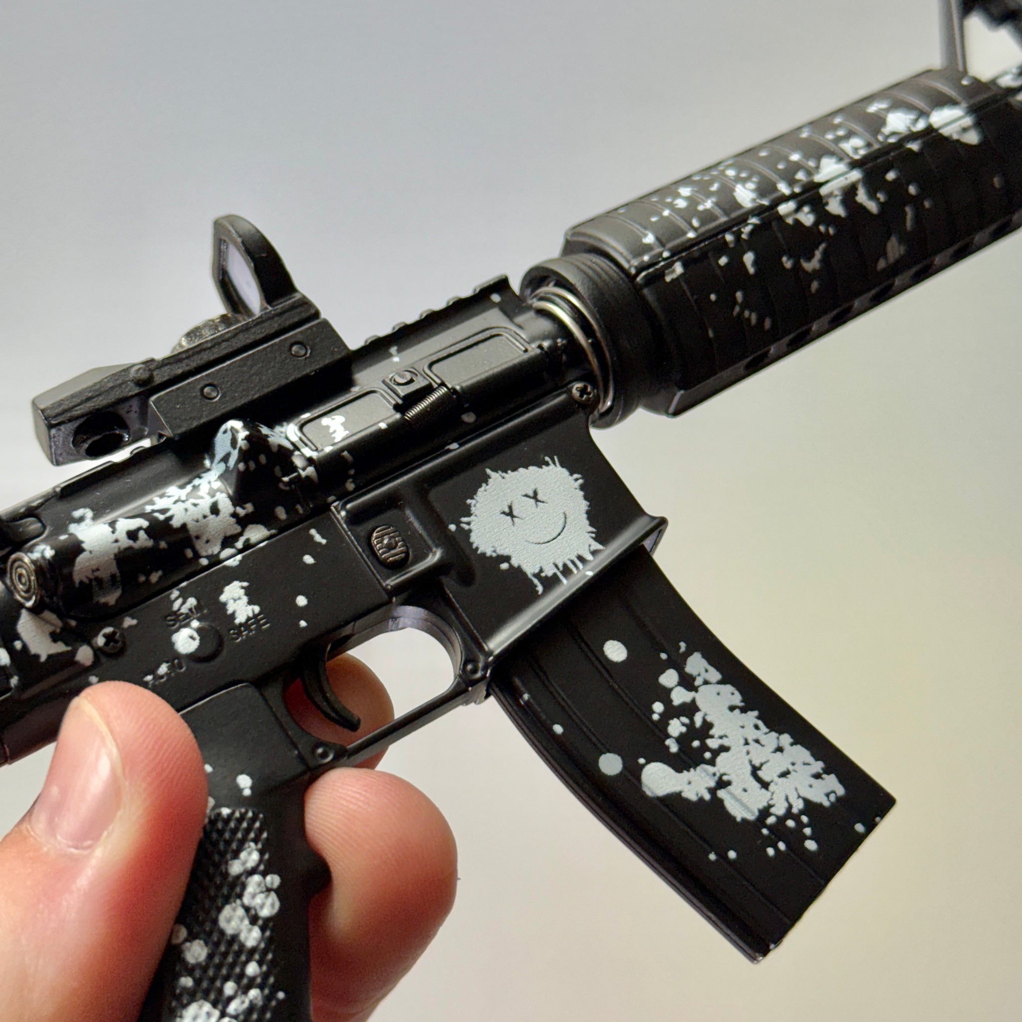 AR15 'Smile More' Roman Atwood