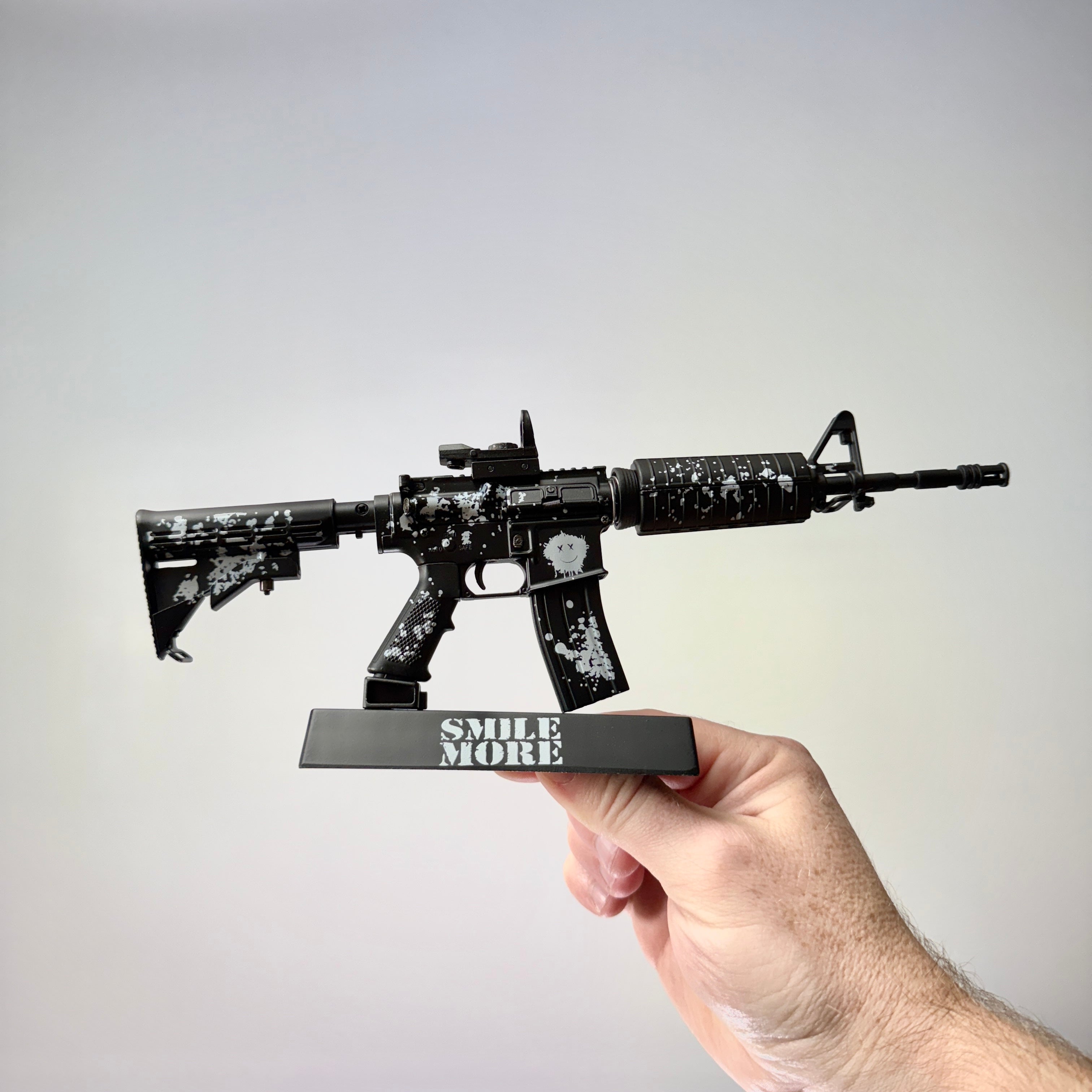 AR15 'Smile More' Model - Roman Atwood