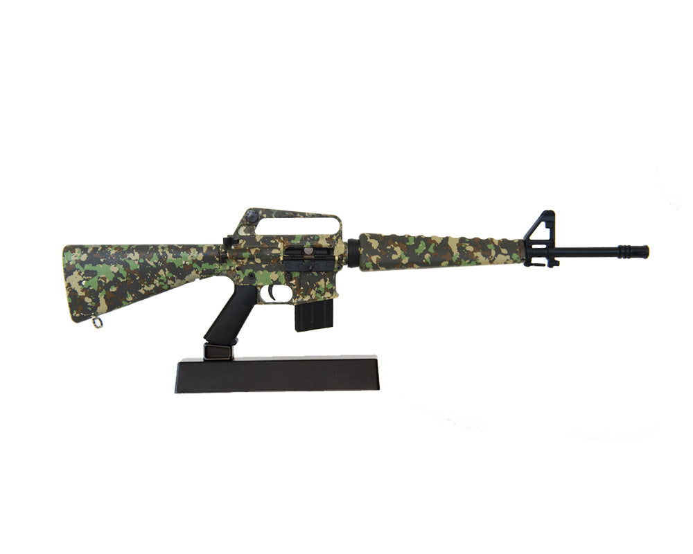 Mini M16A1 1:3 Scale Model - Camo