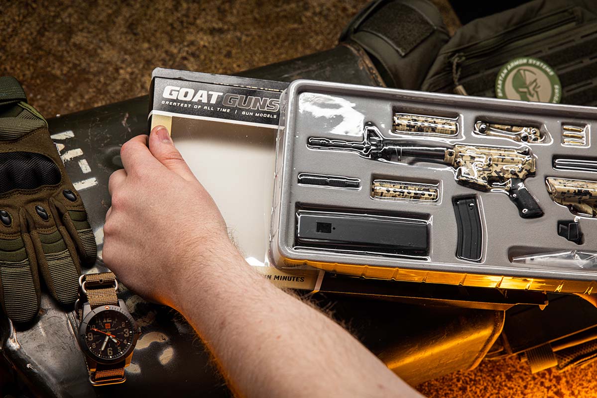 AR15 1:3 Scale Model - Camo